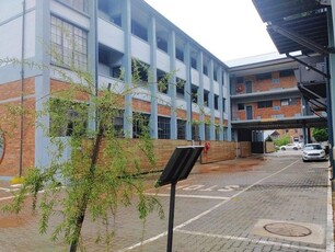 2 Bedroom Apartment To Let in Braamfontein