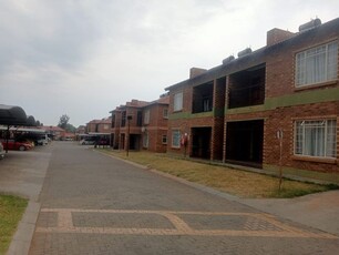 2 Bedroom Flat For Sale in Waterval East