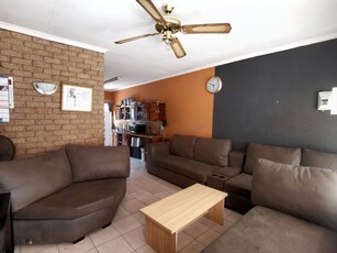 2 Bedroom Townhouse For Sale in Rustenburg Central