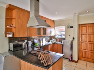 2 Bedroom Townhouse To Let in Walmer Heights