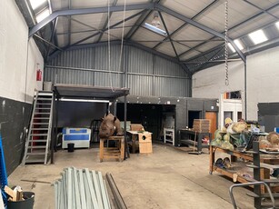 285m2 Industrial Warehouse to let