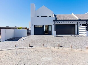 3 Bedroom Duet For Sale in Yzerfontein