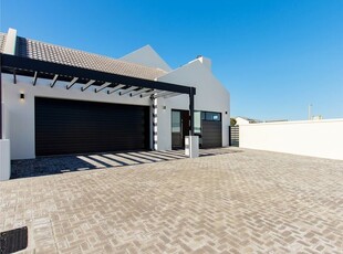 3 Bedroom Duet For Sale in Yzerfontein