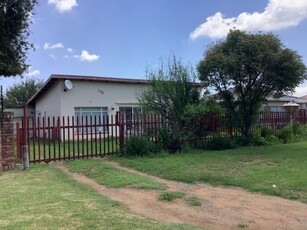 3 Bedroom Freehold For Sale in Potchefstroom Central