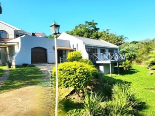 3 Bedroom House For Sale in Beacon Bay