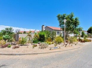 3 Bedroom House For Sale in Port Owen