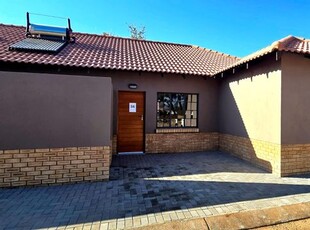 3 Bedroom House For Sale in Waterkloof East