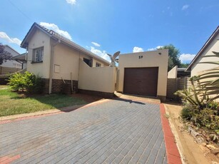 3 Bedroom House For Sale in Witpoortjie