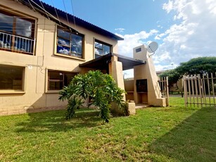 3 Bedroom Townhouse For Sale in Waterval East