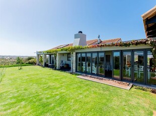 4 Bedroom House For Sale in Langebaan Country Estate