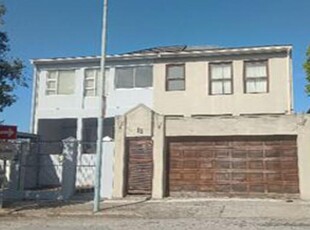 5 Bedroom with 3 Bathroom For Sale Eastern Cape