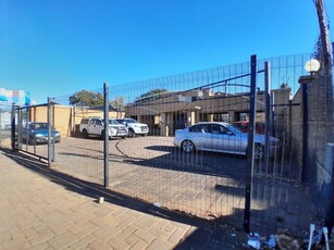 600m² Office To Let in Rustenburg Central