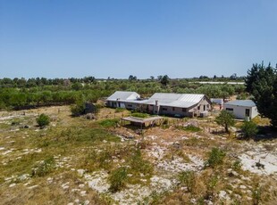 8Ha Farm For Sale in Klein Dassenberg