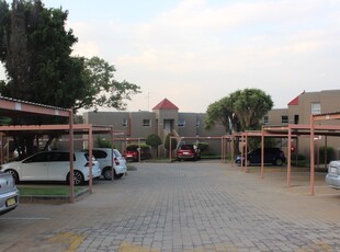 Apartment / Flat For Sale in Allen’s Nek, Roodepoort