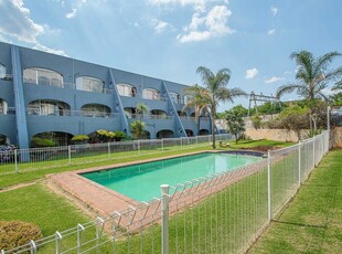 Apartment / Flat For Sale in Florida, Roodepoort