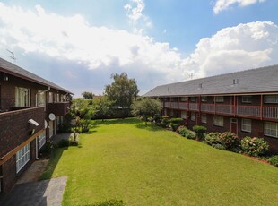 Apartment / Flat For Sale in Horizon View, Roodepoort