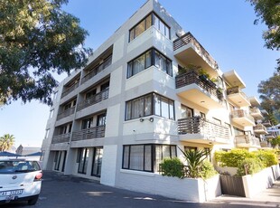 Apartment / Flat For Sale in Hout Bay Central, Hout Bay