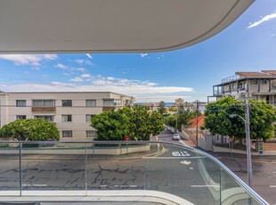 Apartment / Flat For Sale in Sea Point, Cape Town