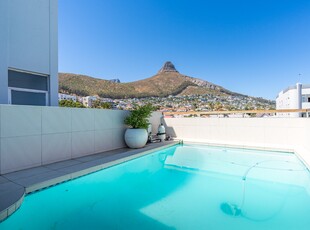 Apartment / Flat For Sale in Sea Point, Cape Town