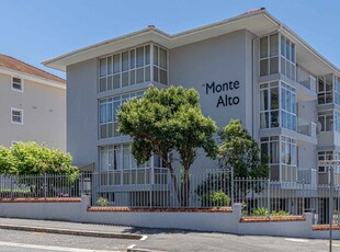 Apartment / Flat For Sale in Tamboerskloof, Cape Town