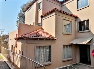 Apartment / Flat For Sale in Weltevreden Park, Roodepoort