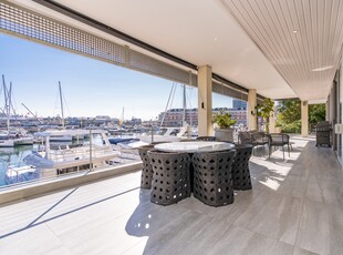 Apartment / Flat To Rent in Waterfront, Cape Town