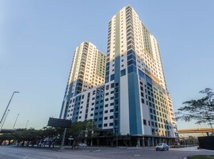 Apartment For Sale in Foreshore