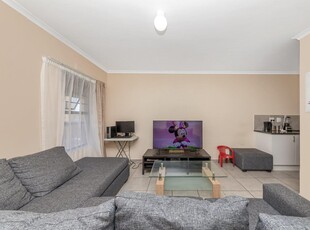 Apartment For Sale in Parklands