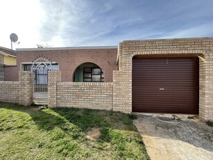 Beautifully Renovated 3-Bedroom House with Enclosed Yard and Braai Area