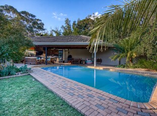 Farm For Sale in Sir Lowrys Pass, Somerset West