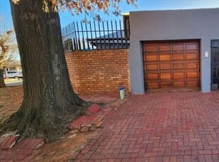 House For Sale in Boksburg South, Boksburg