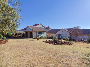 House For Sale in Breaunanda, Roodepoort