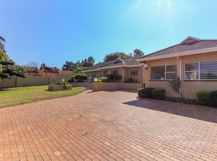 House For Sale in Constantia Kloof, Roodepoort