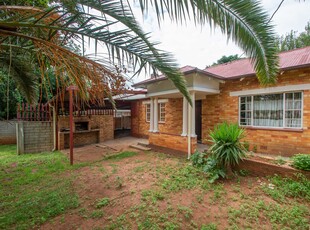 House For Sale in Florida, Roodepoort