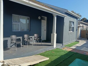 House For Sale in Kenilworth, Cape Town