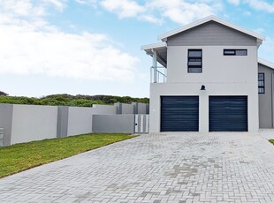 House For Sale in Kleinbaai, Gansbaai