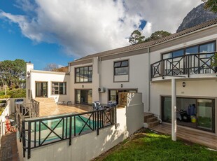 House For Sale in Newlands