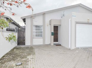 House For Sale in Parklands North, Blouberg