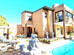 House For Sale in Plattekloof