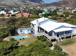 House For Sale in Pringle Bay, Pringle Bay