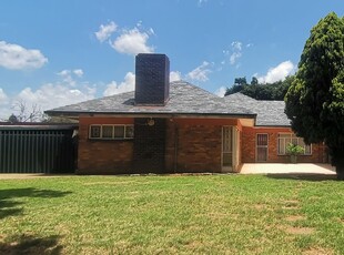 House For Sale in Randfontein Central, Randfontein