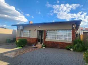 House For Sale in Randgate, Randfontein