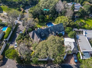 House For Sale in Rondebosch