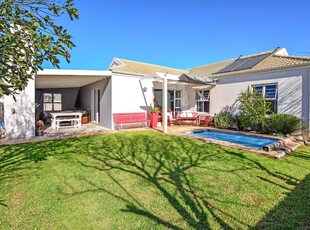 House For Sale in Sunningdale, Blouberg