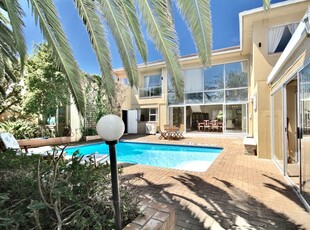 House For Sale in Sunset Beach, Milnerton