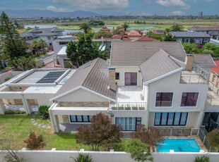 House For Sale in Sunset Beach, Milnerton