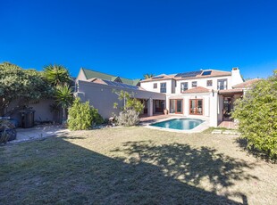 House For Sale in Sunset Beach, Milnerton