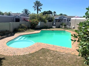 House For Sale in Table View, Blouberg