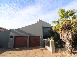 House For Sale in West Beach, Blouberg