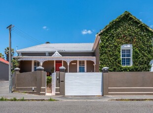 House For Sale in Woodstock, Cape Town